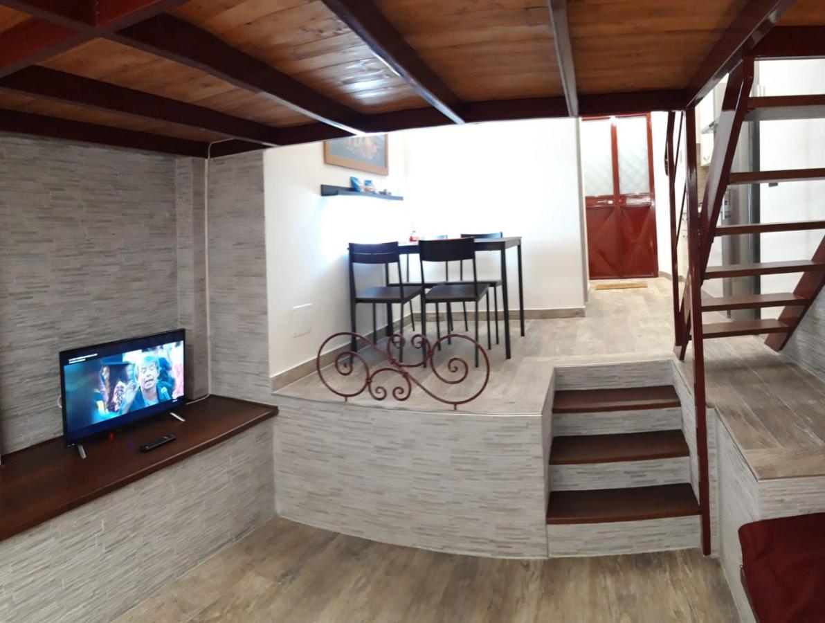 Casa Serravalle Catánia Buitenkant foto